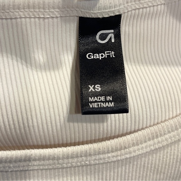 GAP Cream Ribbed Short Sleeve Top - Picture 2 of 3